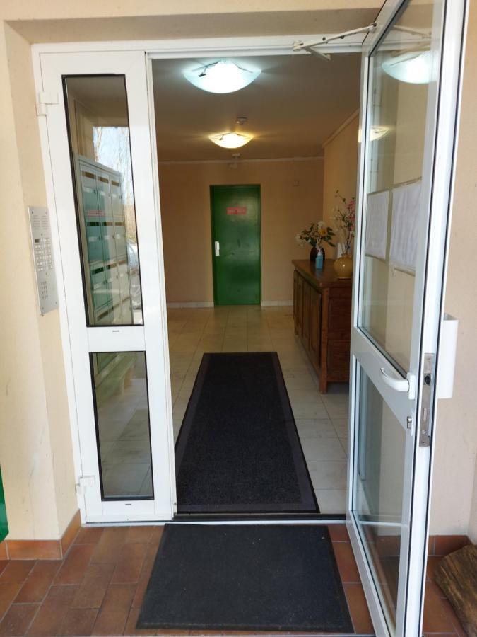 L'Escale : Duplex 4 Pers. Asterix, Aeroport Roissy Cdg, Paris Apartman Moussy-le-Neuf Kültér fotó